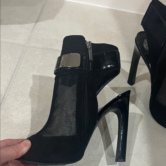 🎁GUESS Elegant Black Heeled Sandals🎁Size7 - Picture 3 of 15